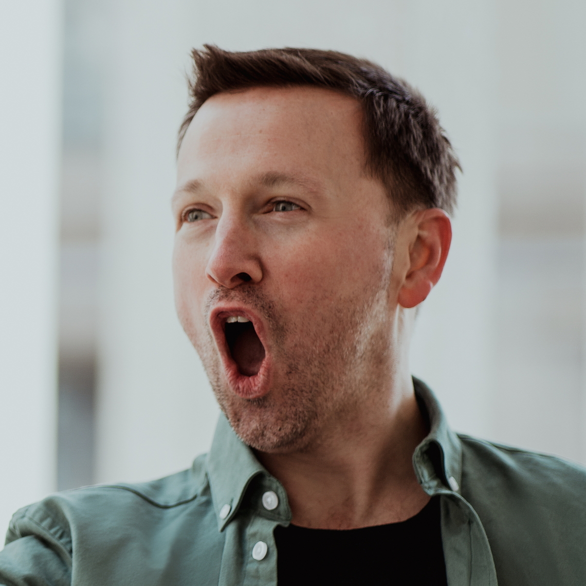 Timothy Oliver (Tenor) – KÜNSTLERAGENTUR SEIFERT